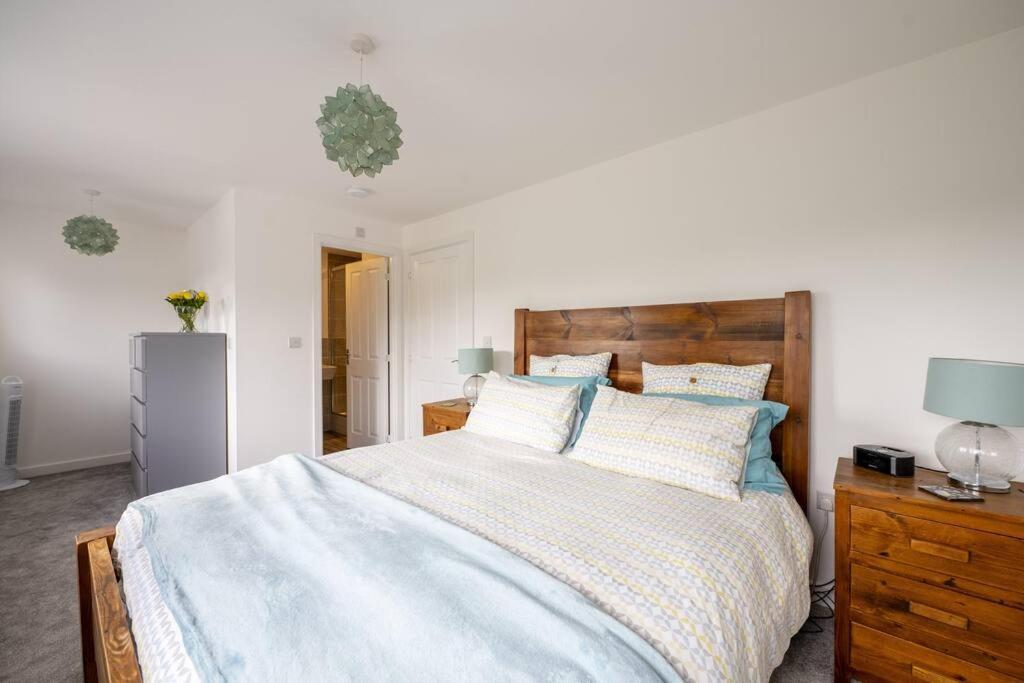 Cosy 3 Bed Near Beaches, Cardiff & Brecon Beacons Coity Dış mekan fotoğraf